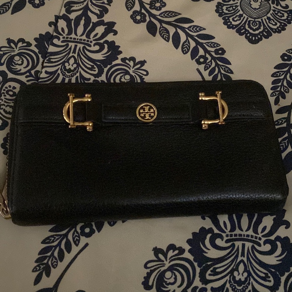 Tory Burch wallet